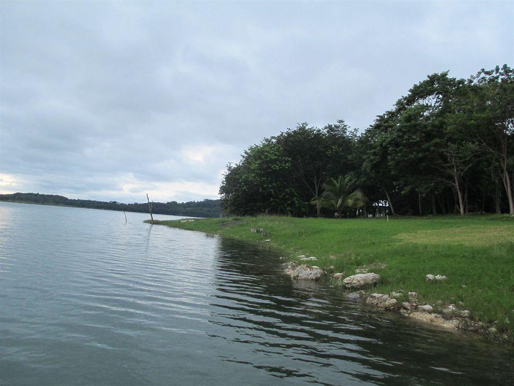 Maya Zac Peten Jungle Lodge El Remate Zewnętrze zdjęcie