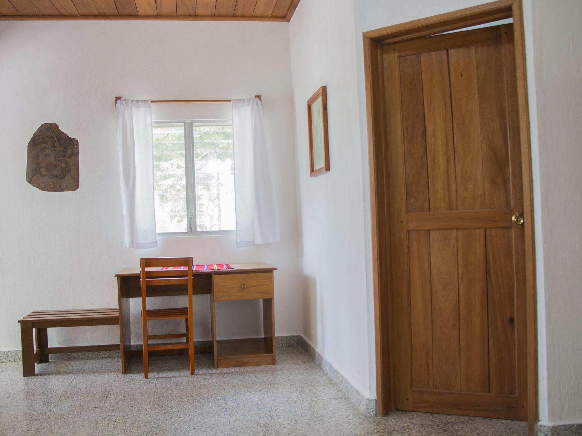 Maya Zac Peten Jungle Lodge El Remate Zewnętrze zdjęcie