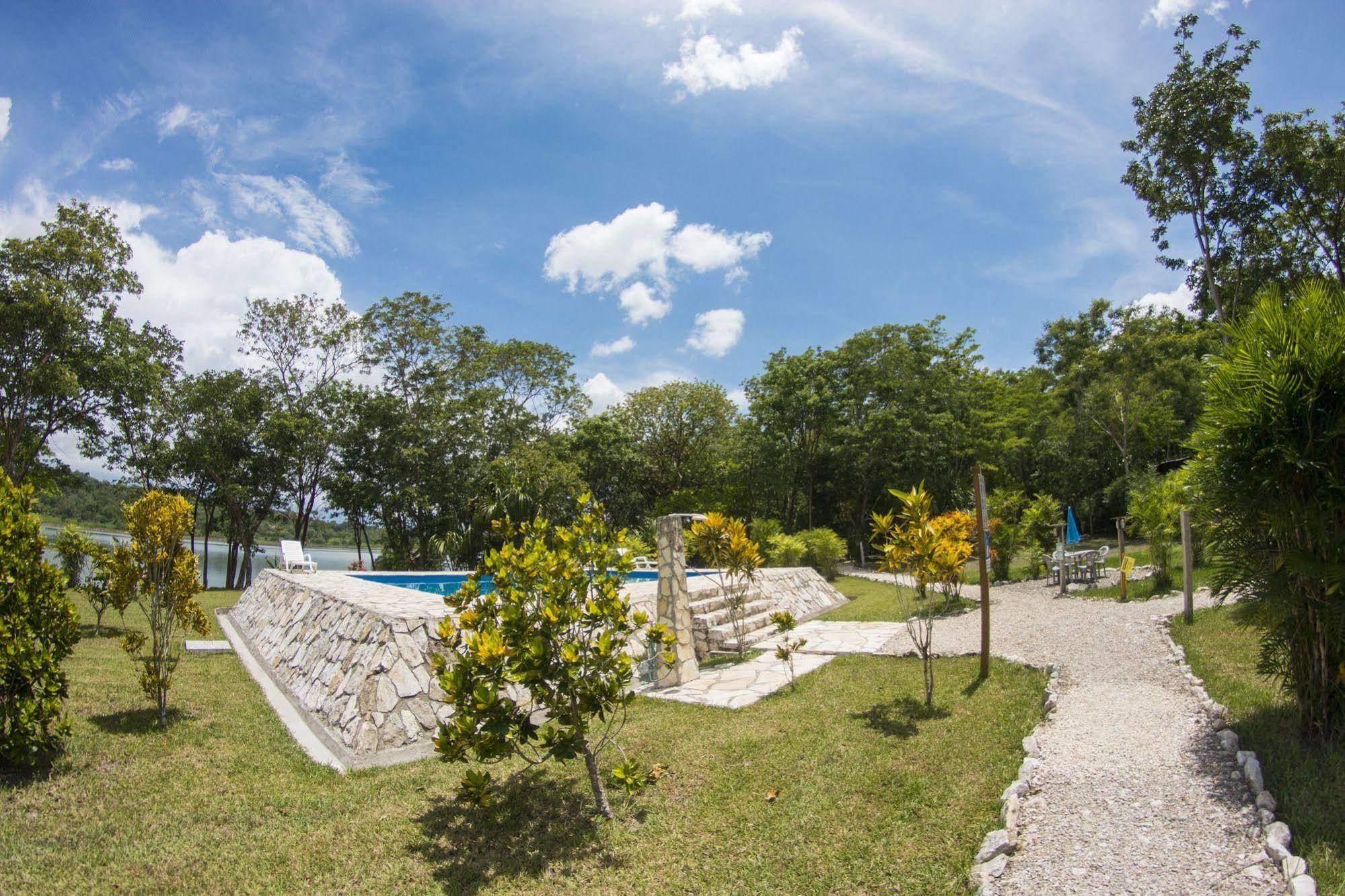 Maya Zac Peten Jungle Lodge El Remate Zewnętrze zdjęcie